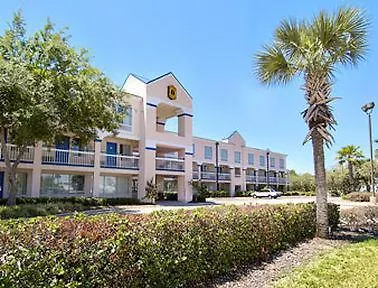 Super 8 By Wyndham Orlando Near Florida Mall Williamsburg